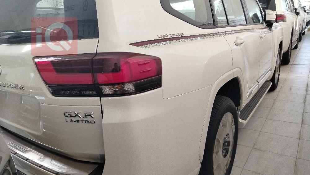 تويوتا لاندكروزر